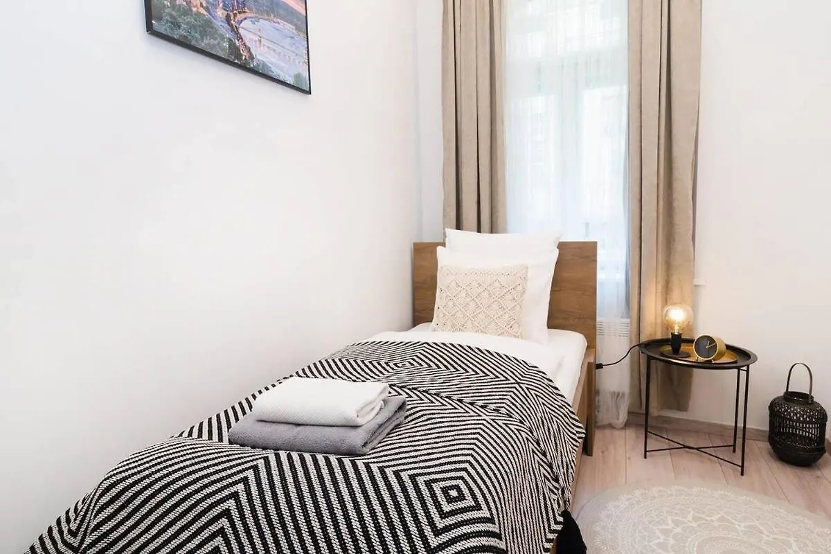 Perfect Place In The Heart Of Downtown Budapest Hébergement de vacances